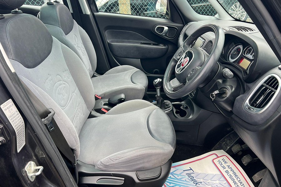 2013 Fiat 500L photo 11