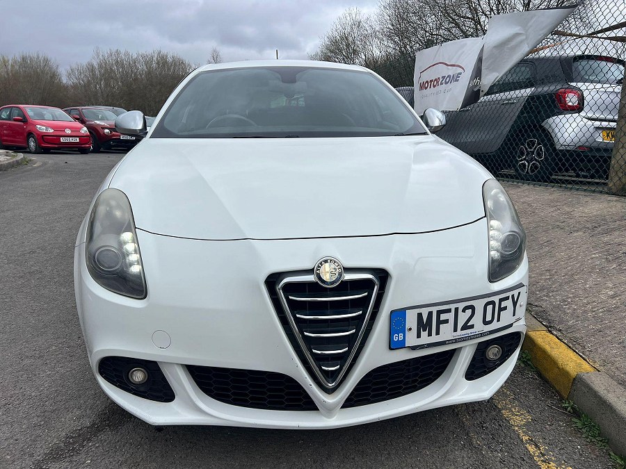 Alfa Romeo Giulietta photo 2