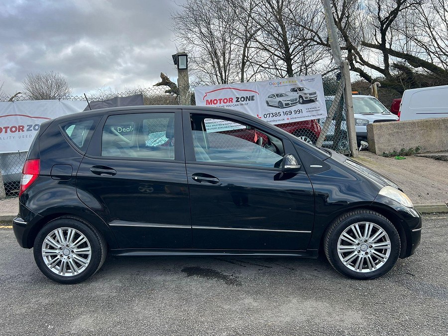 2010 Mercedes-Benz A Class photo 4