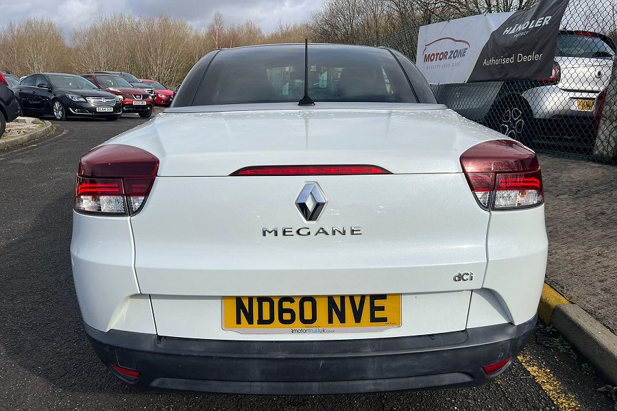2010 Renault Megane photo 10