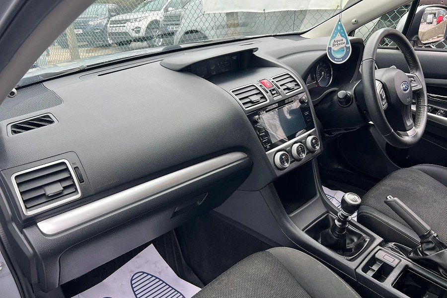 2015 Subaru XV photo 11