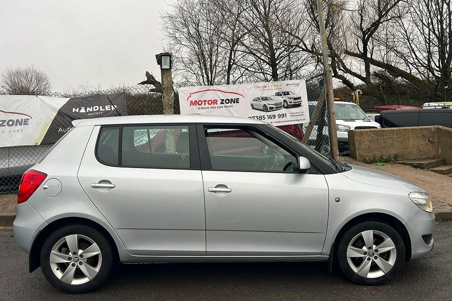 2013 Skoda Fabia photo 9