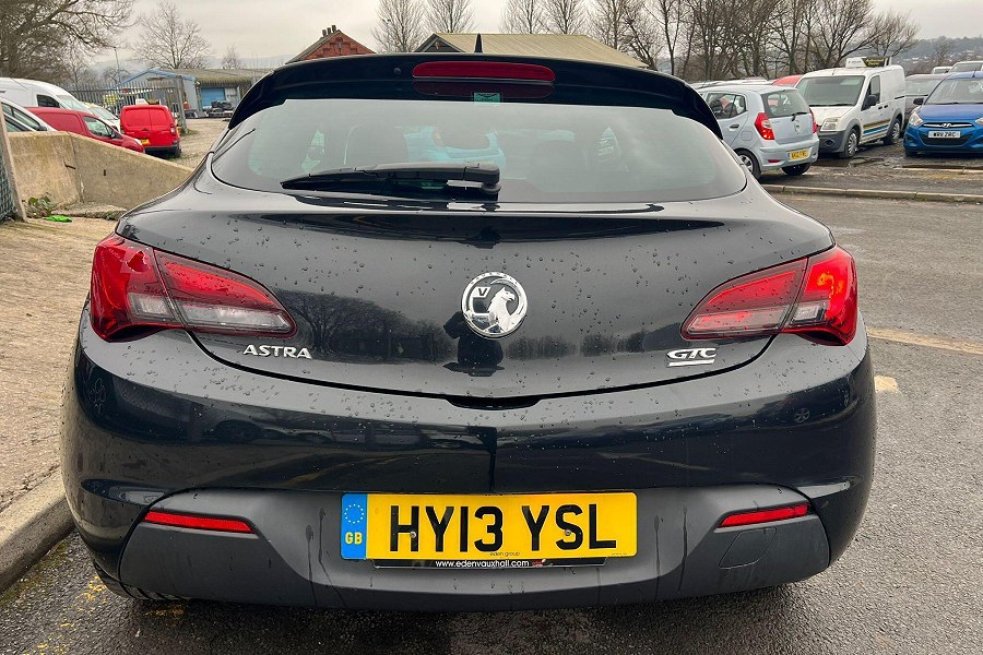 2013 Vauxhall Astra GTC photo 7