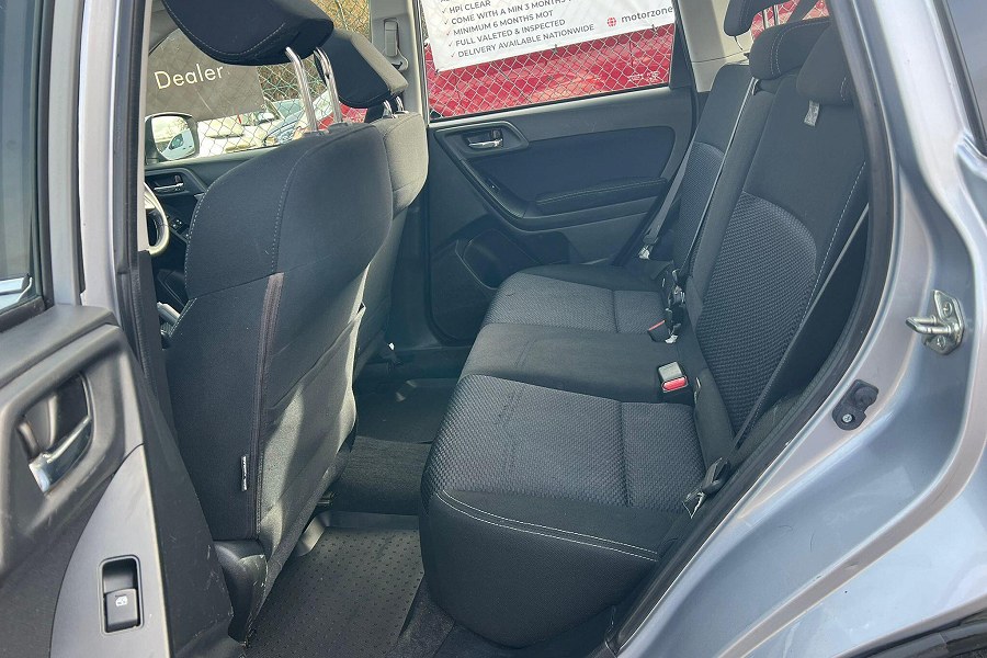 2013 Subaru Forester photo 14