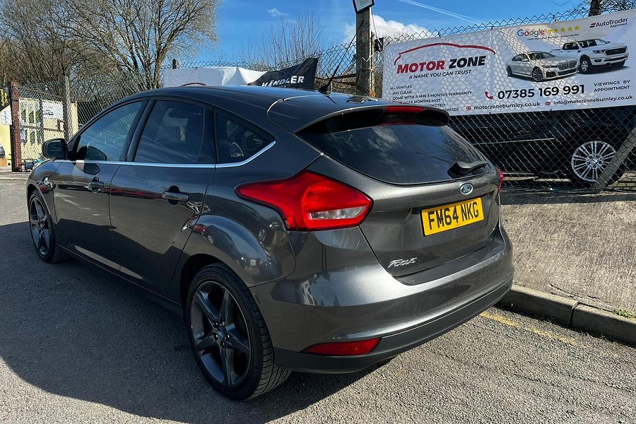 2015 Ford Focus photo 4