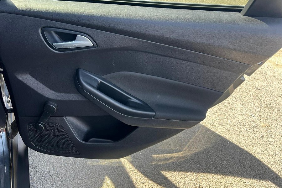 2015 Ford Focus photo 14