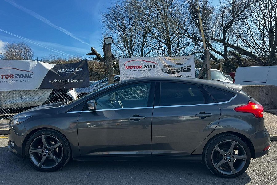 2015 Ford Focus photo 6