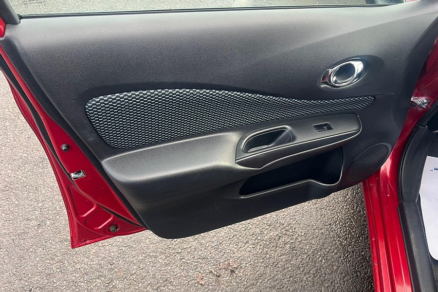 2014 Nissan Note photo 13