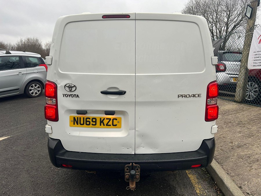 2020 Toyota ProAce photo 7