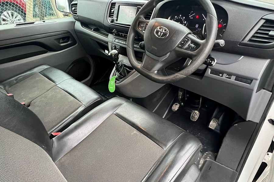2020 Toyota ProAce photo 12