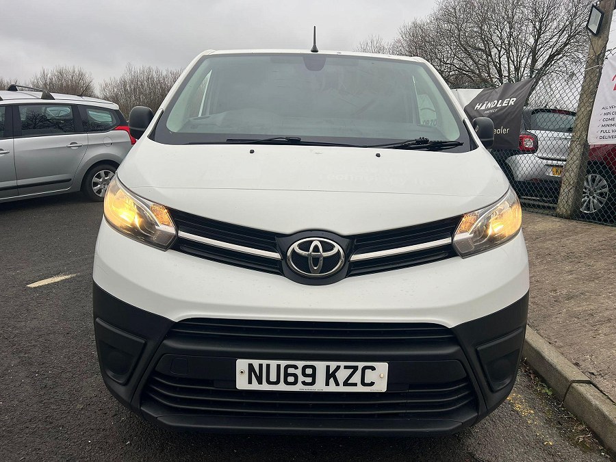 2020 Toyota ProAce photo 9