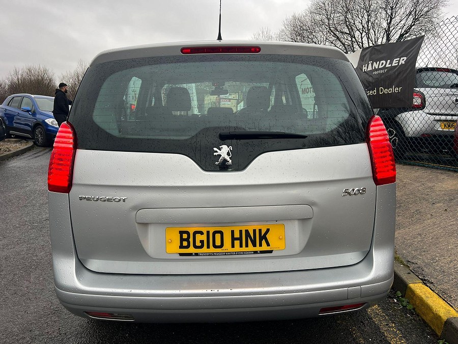 2010 Peugeot 5008 photo 8