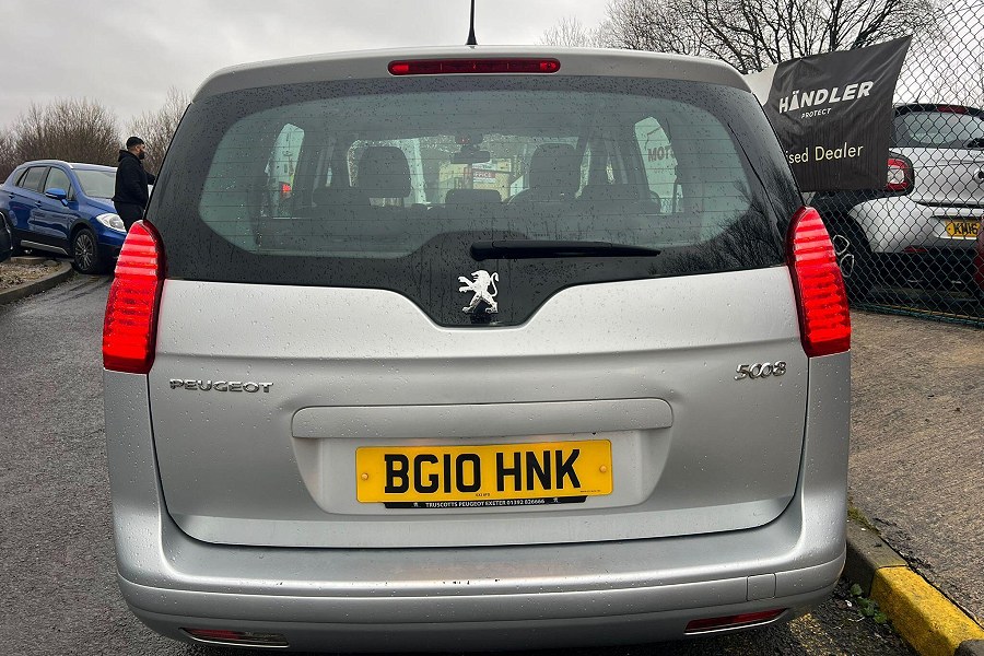 2010 Peugeot 5008 photo 8
