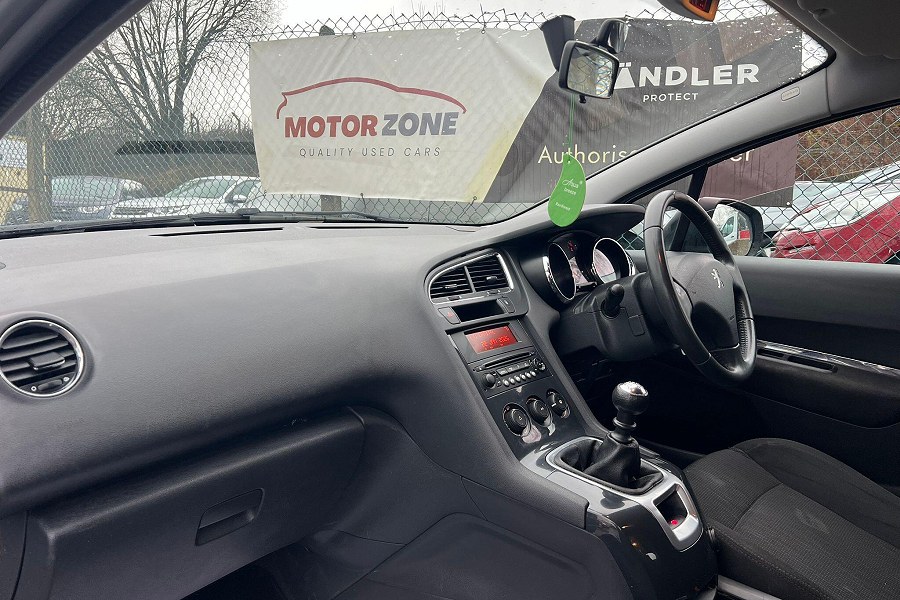 2010 Peugeot 5008 photo 10