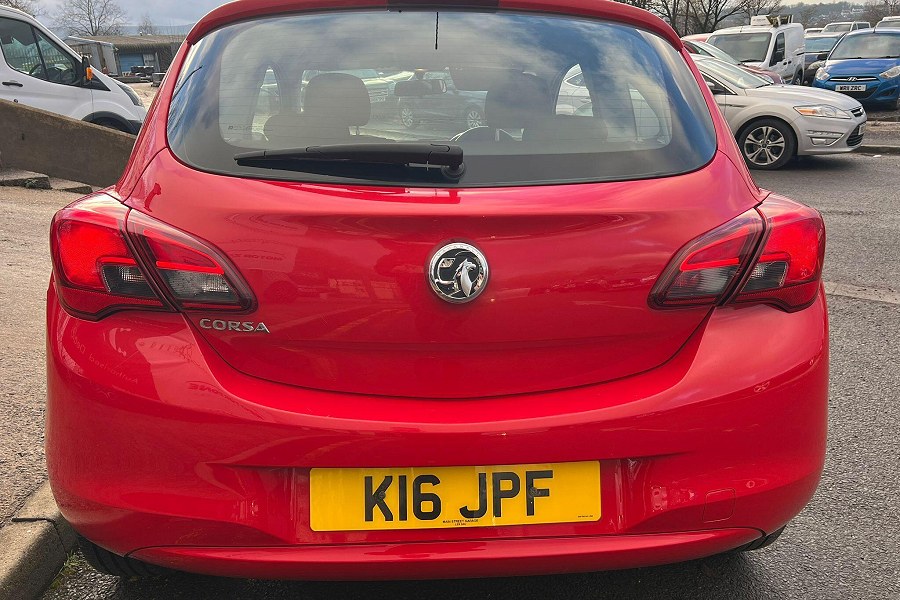 2015 Vauxhall Corsa photo 10