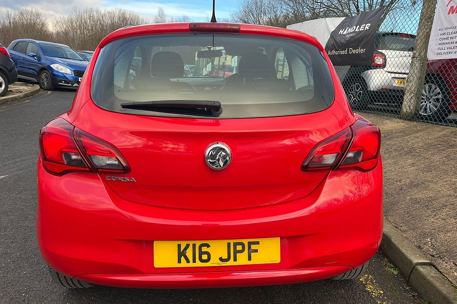 2015 Vauxhall Corsa photo 9