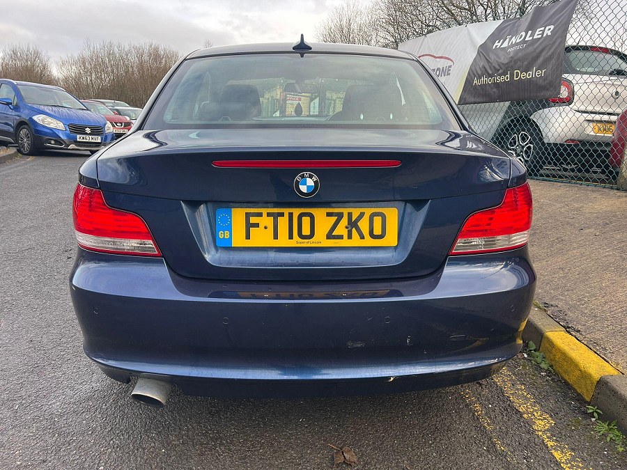 2010 BMW 1 Series photo 10