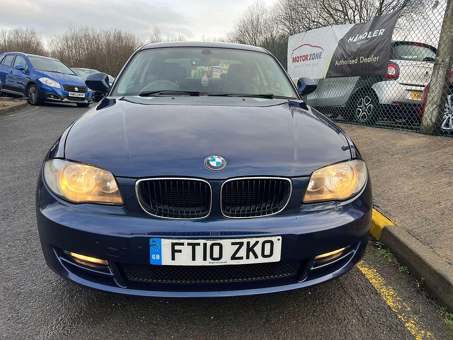BMW 1 Series photo 2