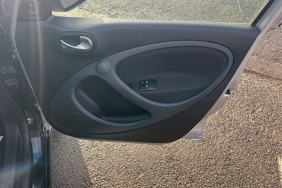 2016 Smart forfour photo 14