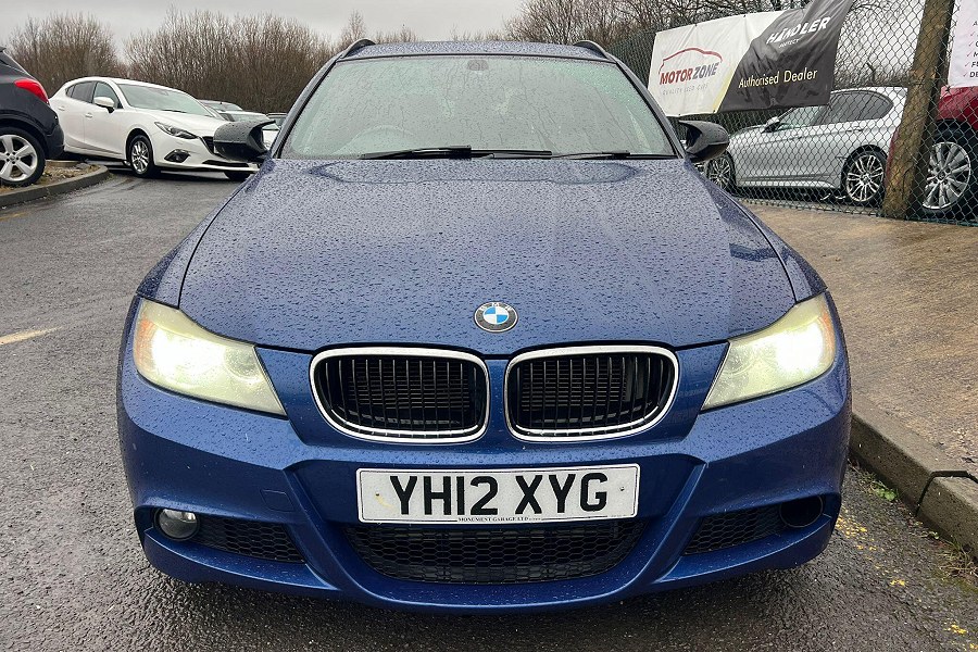 2012 BMW 3 Series photo 9
