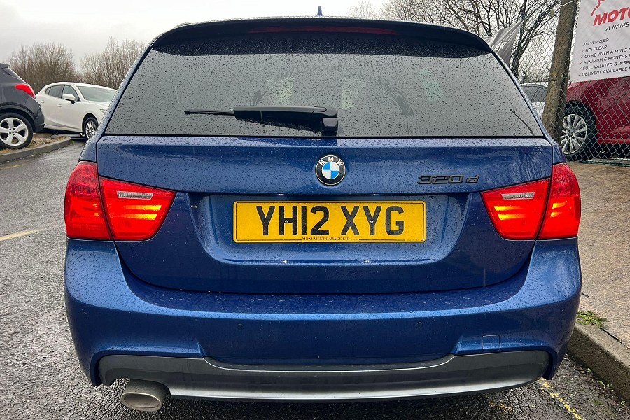 2012 BMW 3 Series photo 7