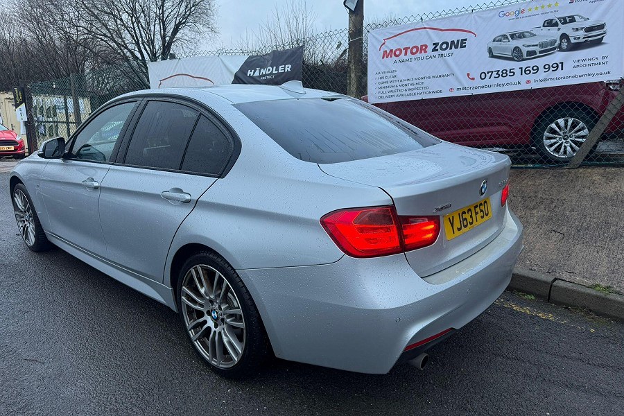 2013 BMW 3 Series photo 4