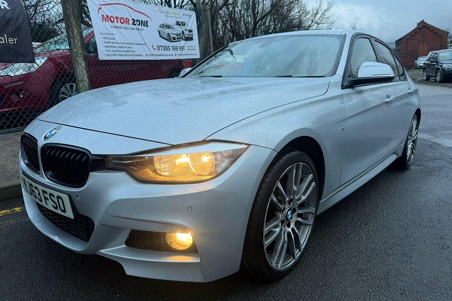 2013 BMW 3 Series photo 3