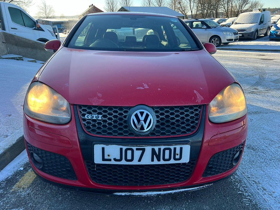 Volkswagen Golf photo 2
