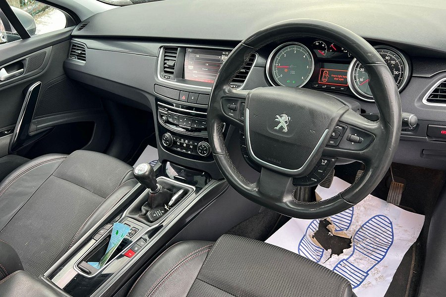 2016 Peugeot 508 SW photo 12