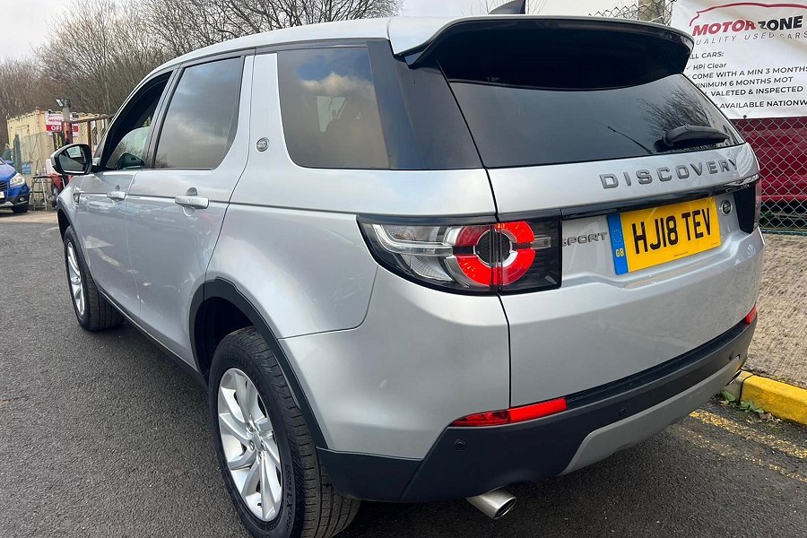 2018 Land Rover Discovery Sport photo 6