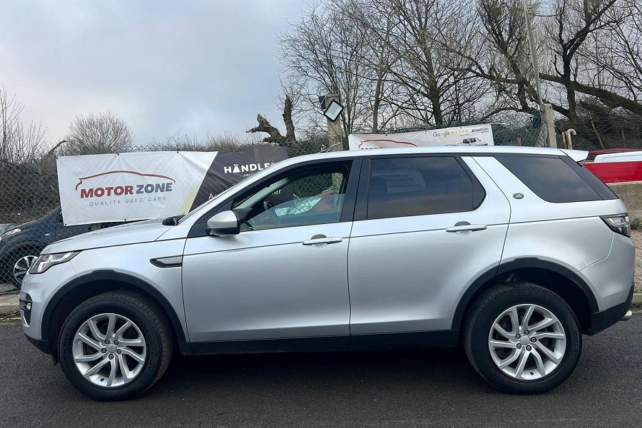 2018 Land Rover Discovery Sport photo 5