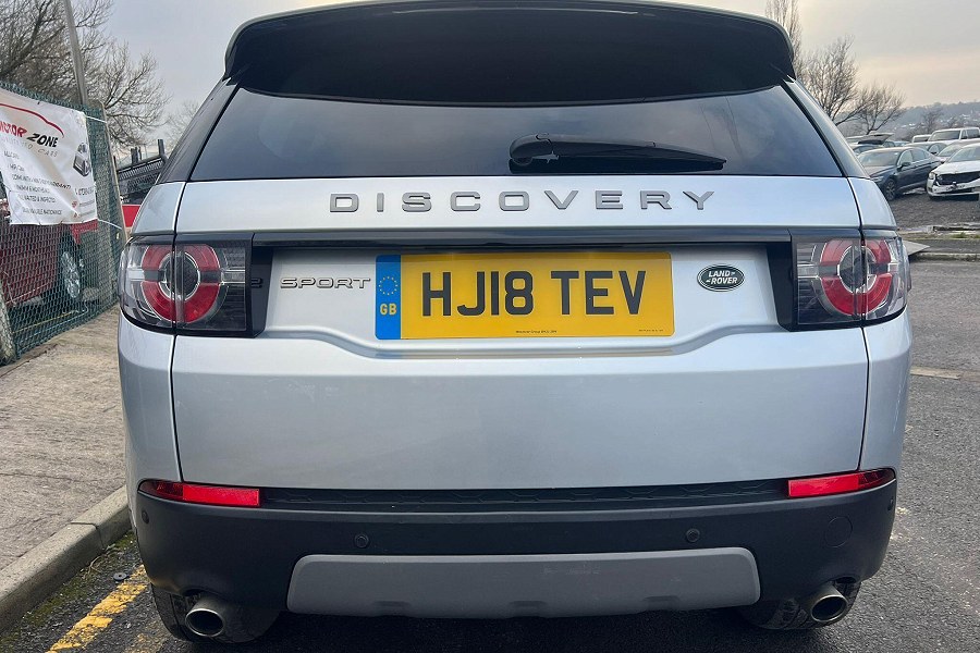 2018 Land Rover Discovery Sport photo 12