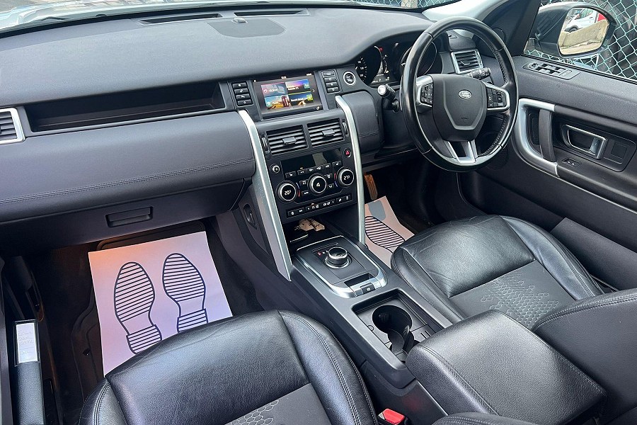 2018 Land Rover Discovery Sport photo 14