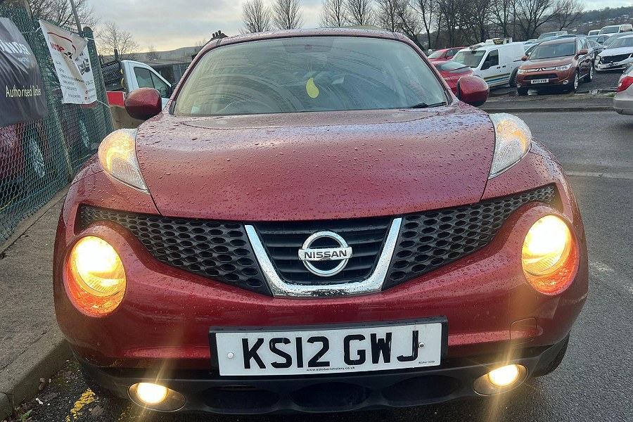 Nissan Juke photo 2