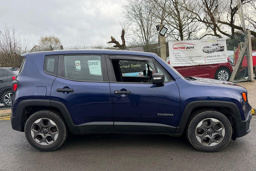 2016 Jeep Renegade photo 4