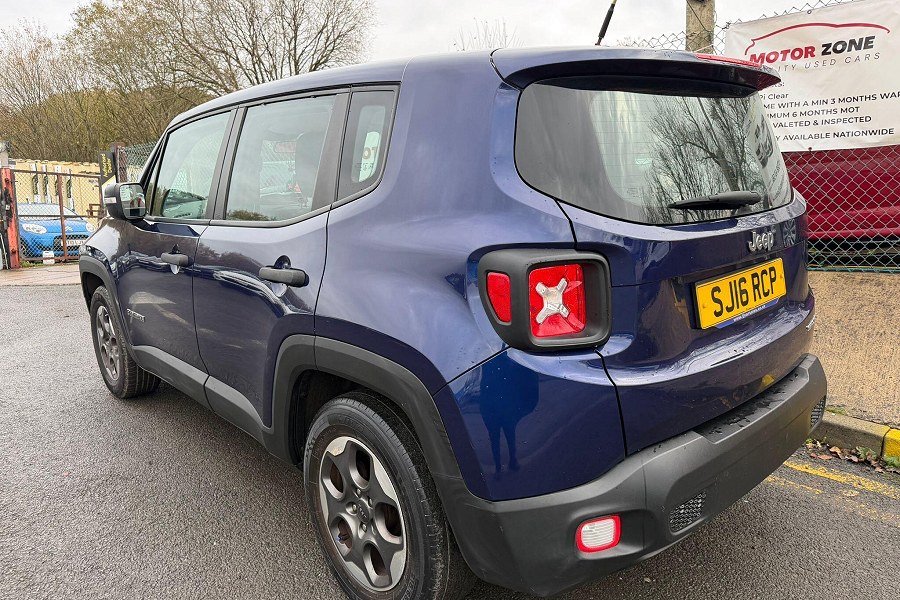 2016 Jeep Renegade photo 6