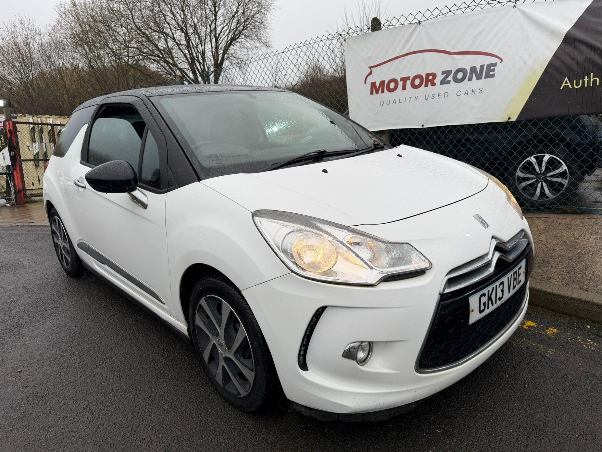 2013 Citroen DS3 1.6 e-HDi Airdream DStyle Euro 5 (s/s) 3dr for sale at Motor Zone Burnley