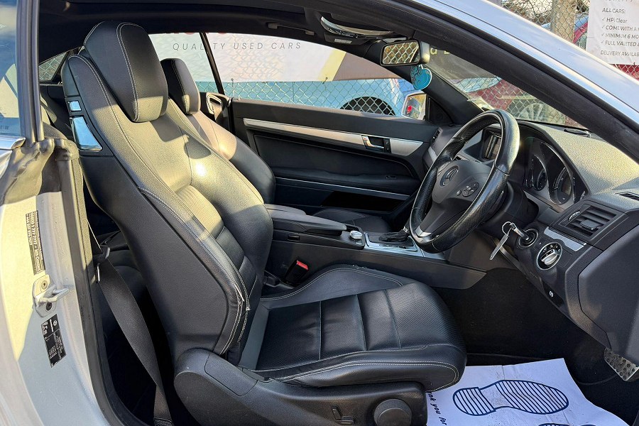 2011 Mercedes-Benz E Class photo 13