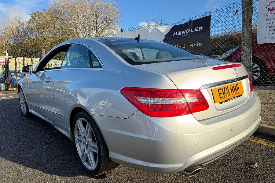 2011 Mercedes-Benz E Class photo 6