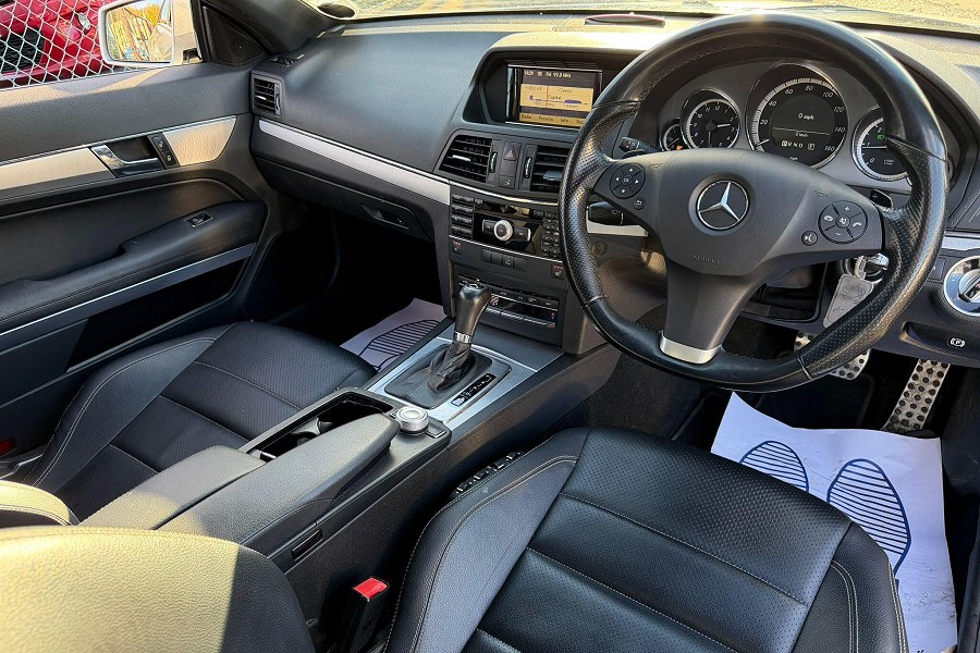 2011 Mercedes-Benz E Class photo 11