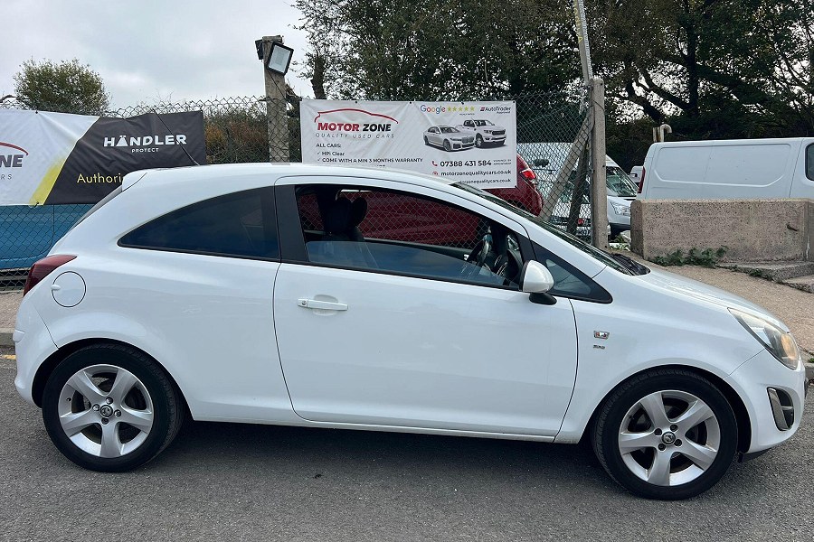 2013 Vauxhall Corsa photo 4