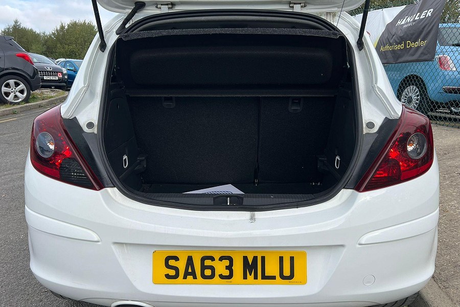2013 Vauxhall Corsa photo 14