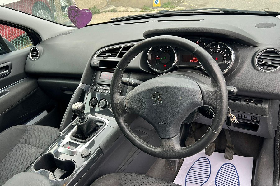 2012 Peugeot 3008 photo 11