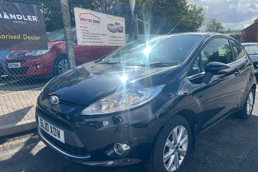 2010 Ford Fiesta photo 3