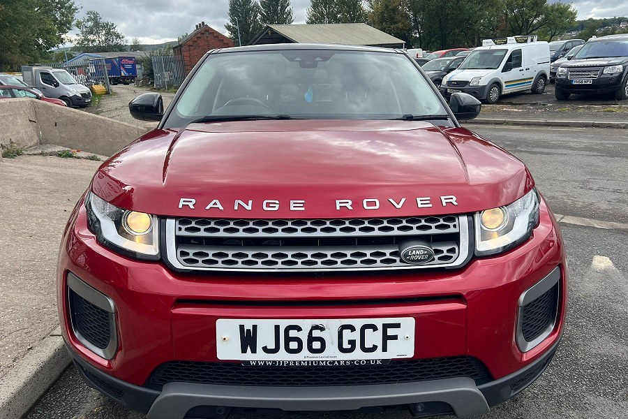 Land Rover Range Rover Evoque photo 2
