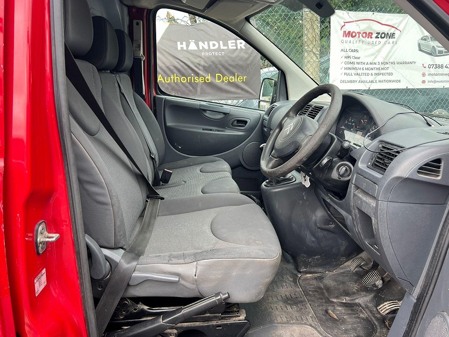 2015 Citroen Dispatch photo 13