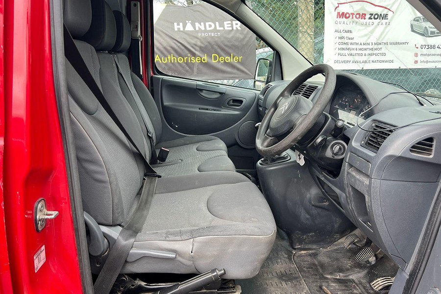 2015 Citroen Dispatch photo 13