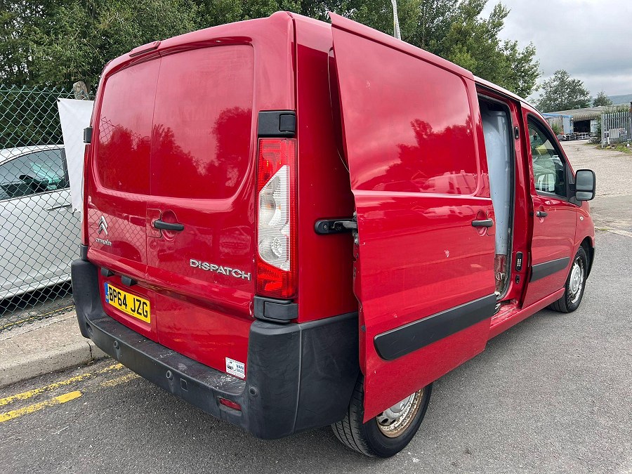 2015 Citroen Dispatch photo 11
