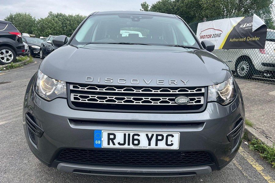 2016 Land Rover Discovery Sport photo 8