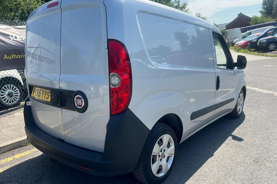 2015 Fiat Doblo photo 11